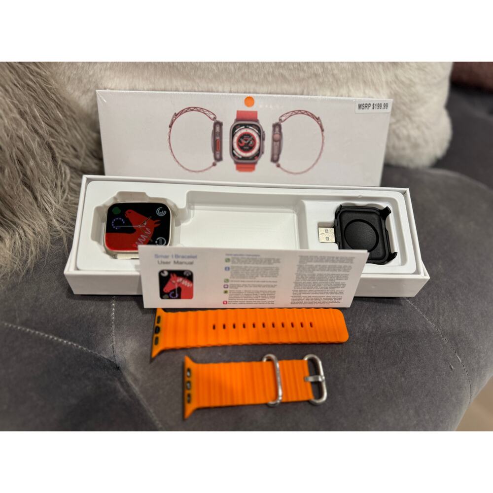 NWT Starlight Smart Watch Bluetooth Capability - 1-2 DAY SHIP TIME